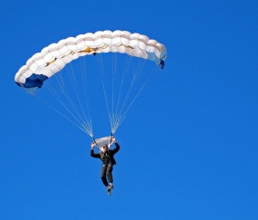 开云体育在线-当NBA季后赛遇上冰岛火山，里昂式悬念终结与竞技体育的永恒震颤